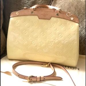 🎄GORGEOUS ♥️              Temporary Sale Price 🎄Authentic Louis Vuitton Bag